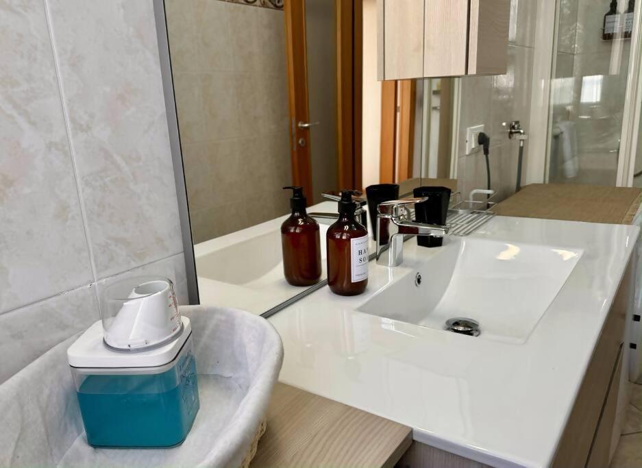Апартаменты Ilaria House Комо Экстерьер фото