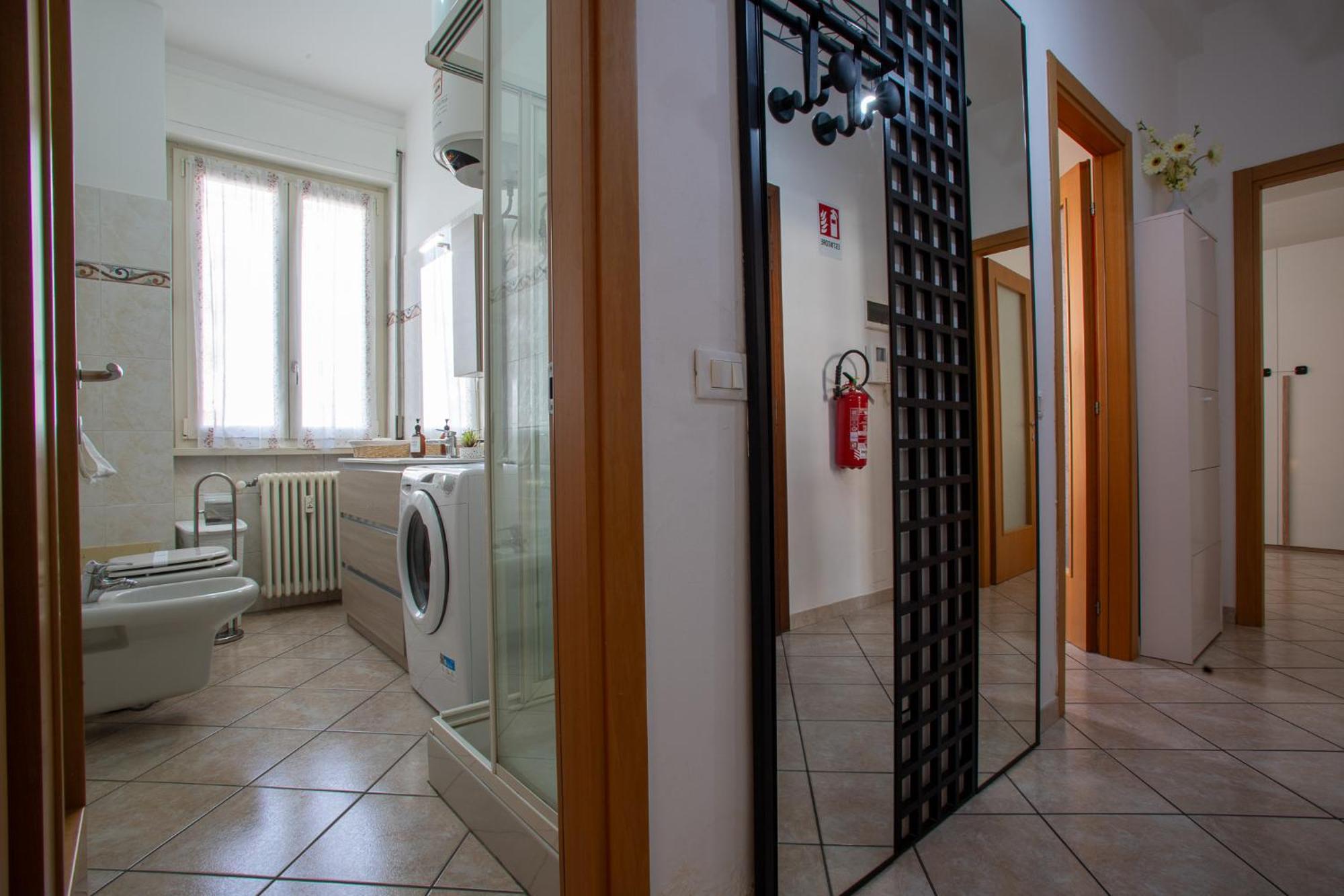 Апартаменты Ilaria House Комо Экстерьер фото