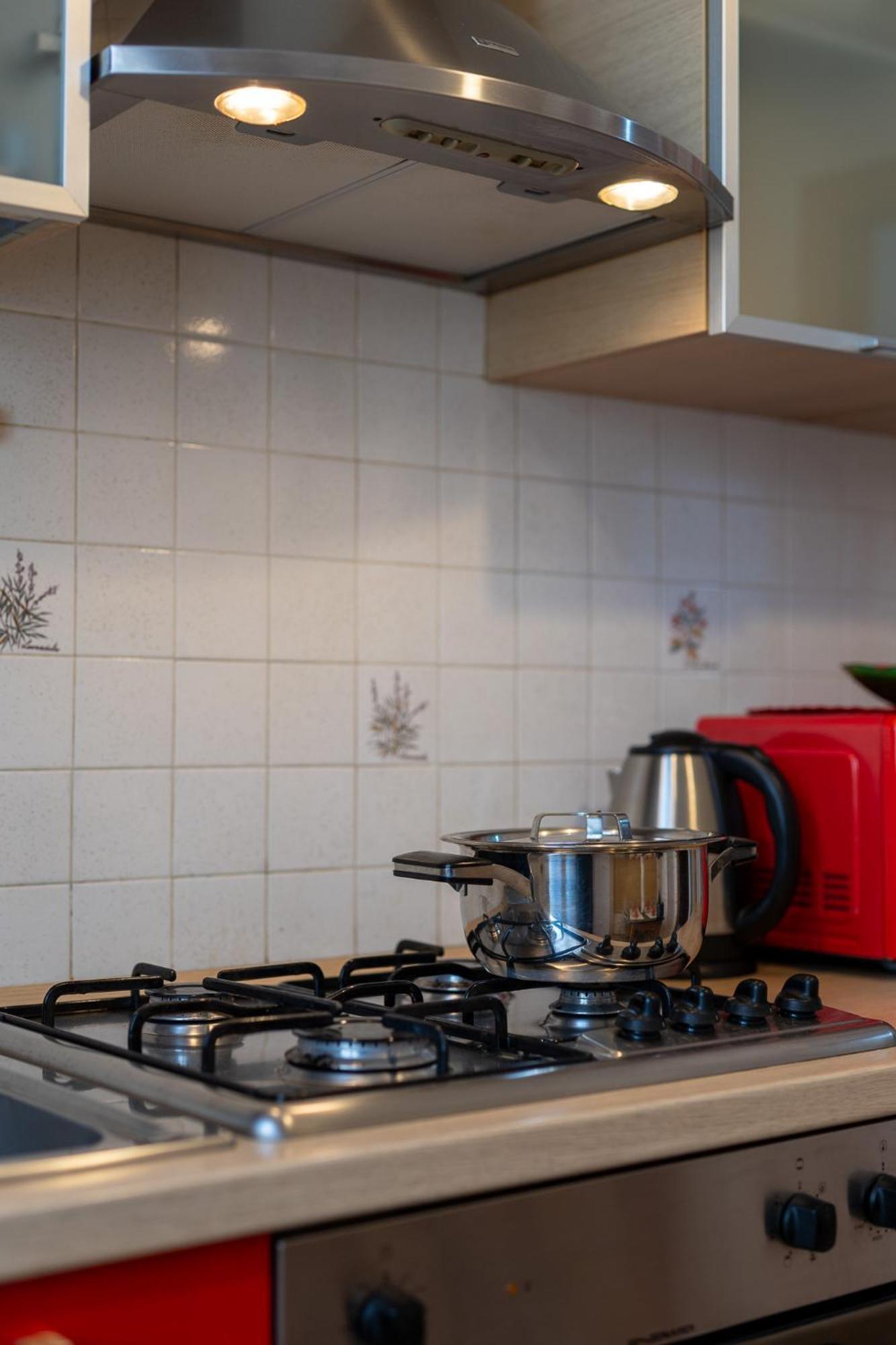 Апартаменты Ilaria House Комо Экстерьер фото