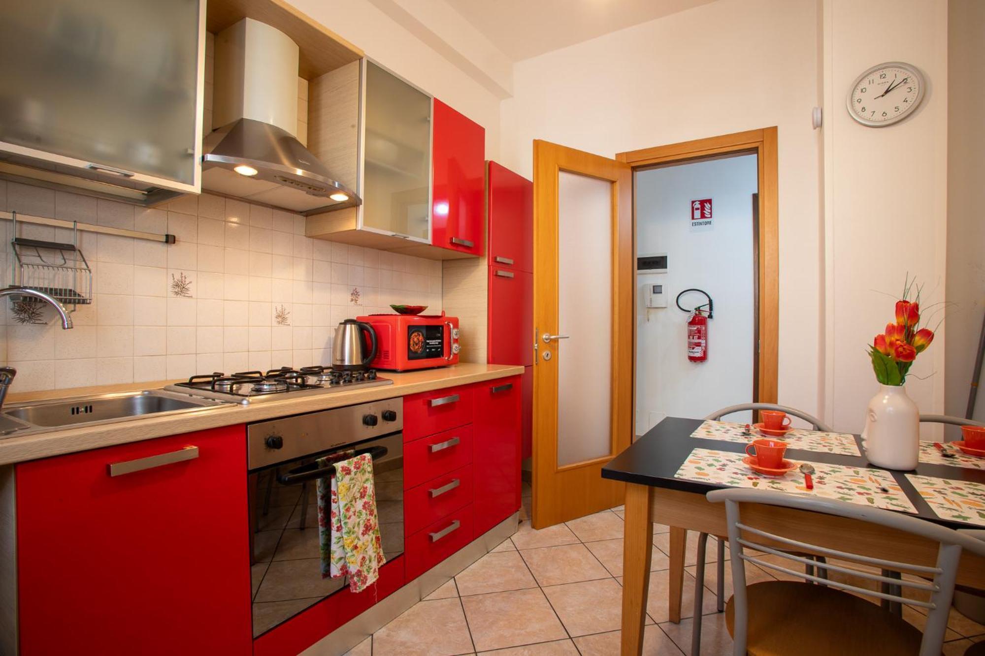 Апартаменты Ilaria House Комо Экстерьер фото